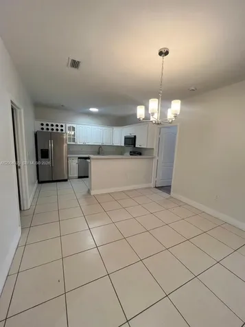 7570 NW 176th Terrace Hialeah FL 33015