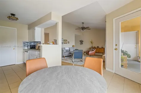 2361 NW 33rd Street Oakland Park FL 33309