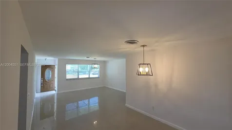 670 NE 179th Terrace Miami FL 33162