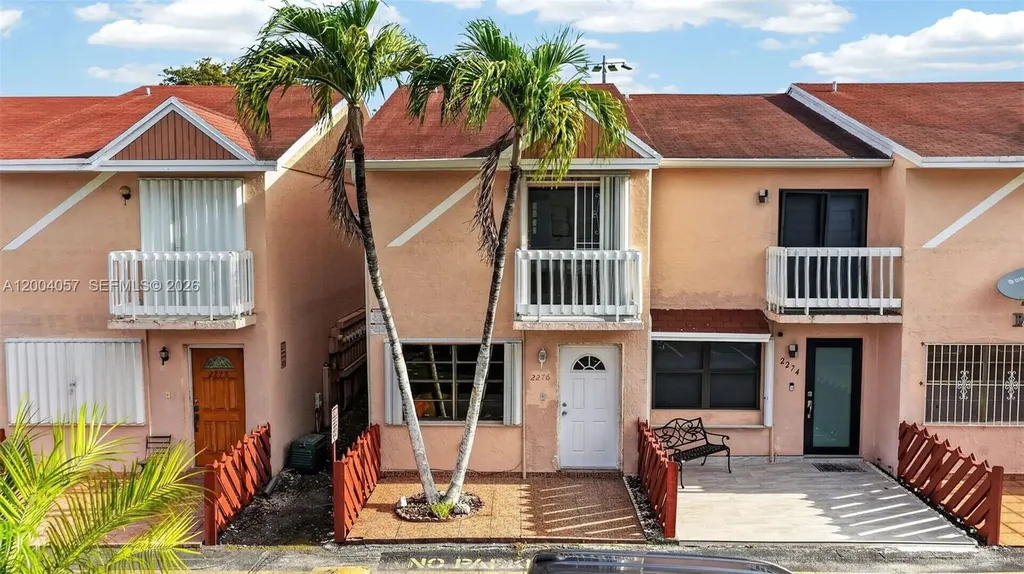 2276 W 56th Street Hialeah FL 33016
