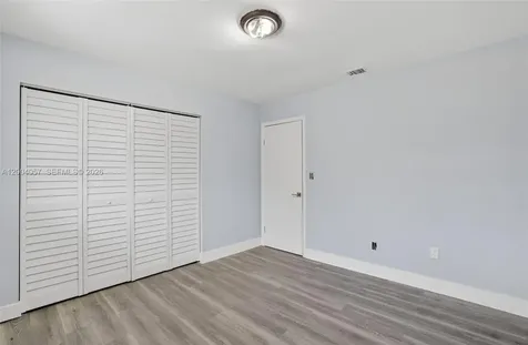 2276 W 56th Street Hialeah FL 33016
