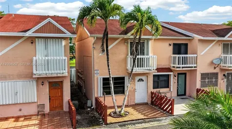 2276 W 56th Street Hialeah FL 33016