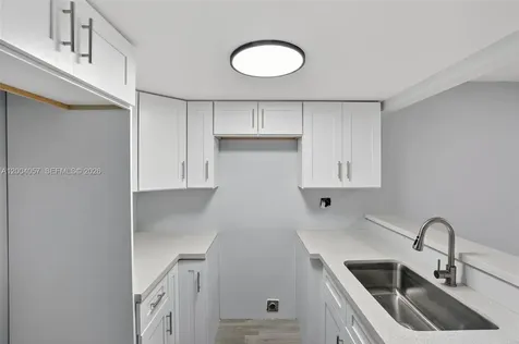 2276 W 56th Street Hialeah FL 33016