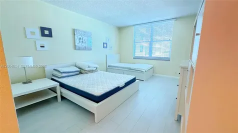 2501 S Ocean Drive Hollywood FL 33019