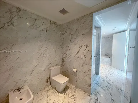 15701 Collins Avenue Sunny Isles Beach FL 33160