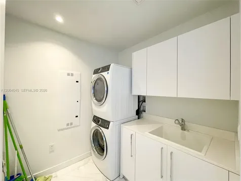 15701 Collins Avenue Sunny Isles Beach FL 33160