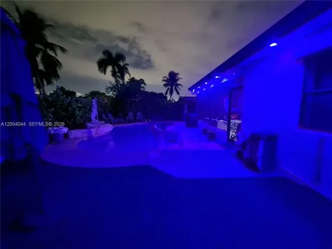 2251 NW 87th Terrace Pembroke Pines FL 33024