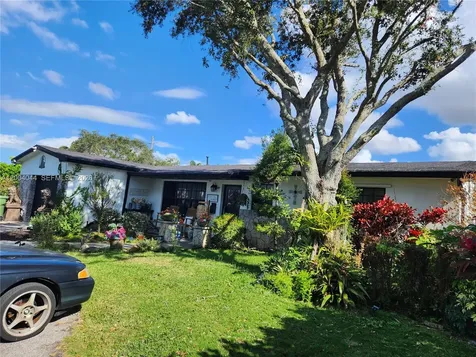 2251 NW 87th Terrace Pembroke Pines FL 33024