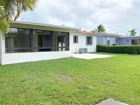 7750 Noremac Avenue Miami Beach FL 33141