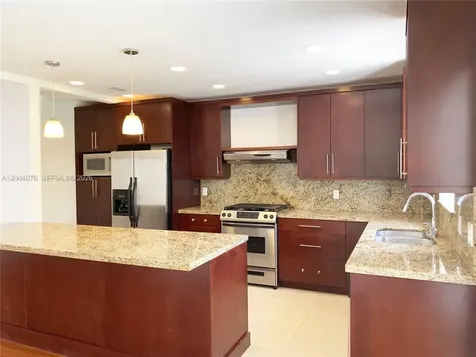 7750 Noremac Avenue Miami Beach FL 33141