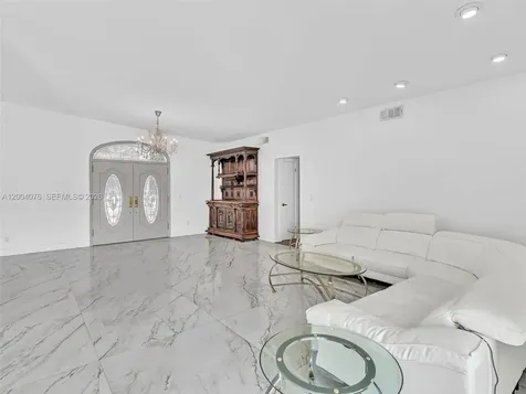 12904 Banyan Road North Miami FL 33181