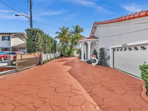 12904 Banyan Road North Miami FL 33181
