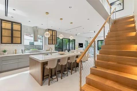 1748 SW 21st Terrace Miami FL 33145
