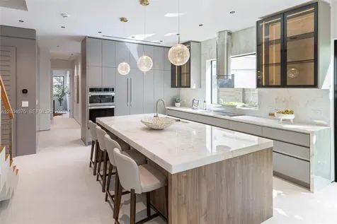 1748 SW 21st Terrace Miami FL 33145