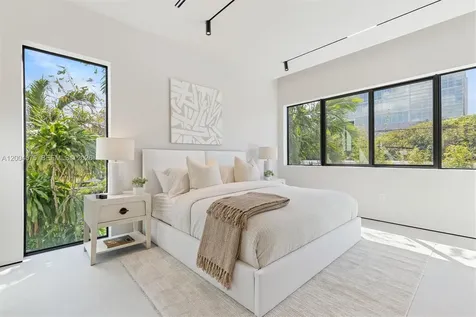 1748 SW 21st Terrace Miami FL 33145