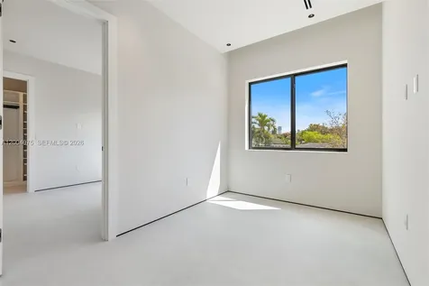 1748 SW 21st Terrace Miami FL 33145