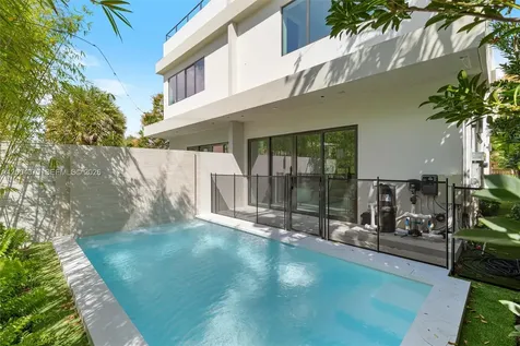 1748 SW 21st Terrace Miami FL 33145