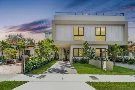 1748 SW 21st Terrace Miami FL 33145