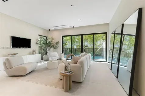 1748 SW 21st Terrace Miami FL 33145