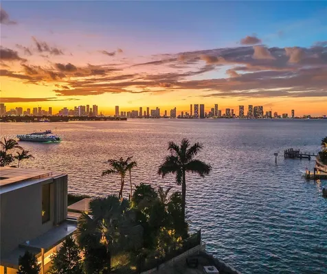 1649 W 22nd Street Miami Beach FL 33140