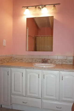 229 2nd Road Key Largo FL 33037