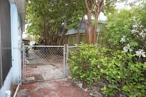 229 2nd Road Key Largo FL 33037