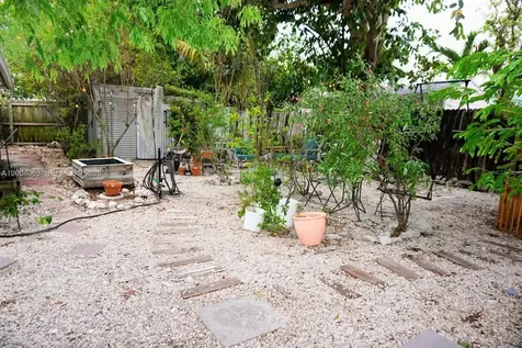 229 2nd Road Key Largo FL 33037