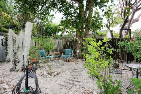 229 2nd Road Key Largo FL 33037