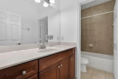 8895 NW 100th Place Doral FL 33178