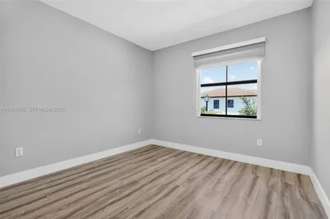 8895 NW 100th Place Doral FL 33178