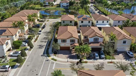 8895 NW 100th Place Doral FL 33178