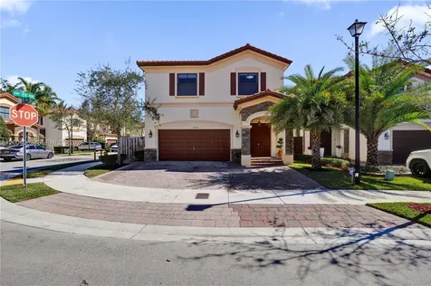 8895 NW 100th Place Doral FL 33178