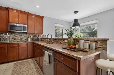 8895 NW 100th Place Doral FL 33178