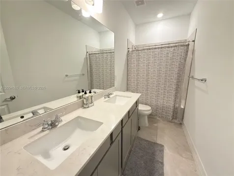 8344 NW 7th Place Plantation FL 33324