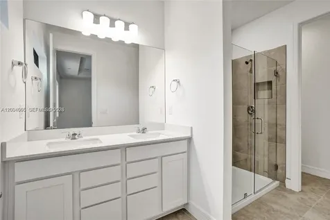 8344 NW 7th Place Plantation FL 33324