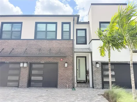 8344 NW 7th Place Plantation FL 33324