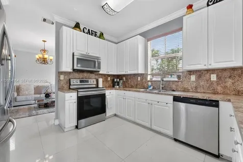 15465 SW 117th Street Miami FL 33196