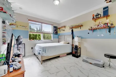 15465 SW 117th Street Miami FL 33196