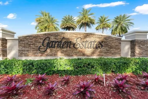 15465 SW 117th Street Miami FL 33196