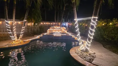 15465 SW 117th Street Miami FL 33196