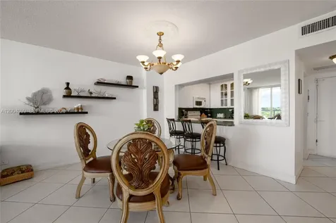 5601 Collins Avenue Miami Beach FL 33140