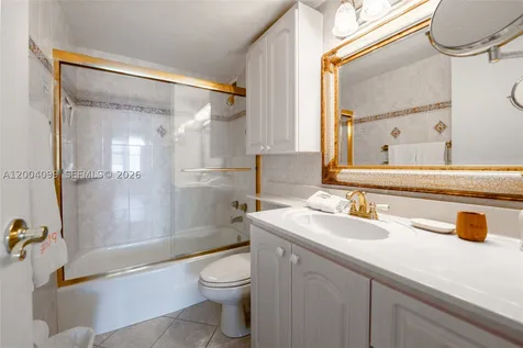 5601 Collins Avenue Miami Beach FL 33140