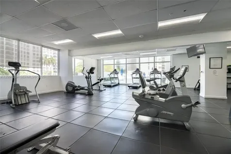 5601 Collins Avenue Miami Beach FL 33140