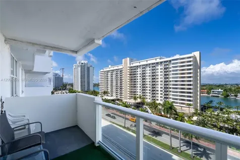 5601 Collins Avenue Miami Beach FL 33140