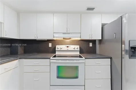 10852 N Kendall Drive Miami FL 33176