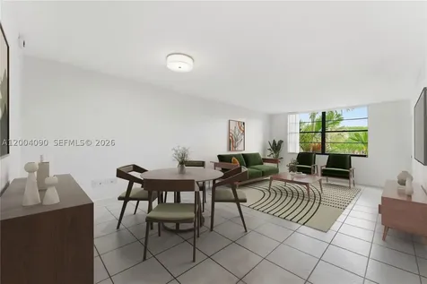 10852 N Kendall Drive Miami FL 33176