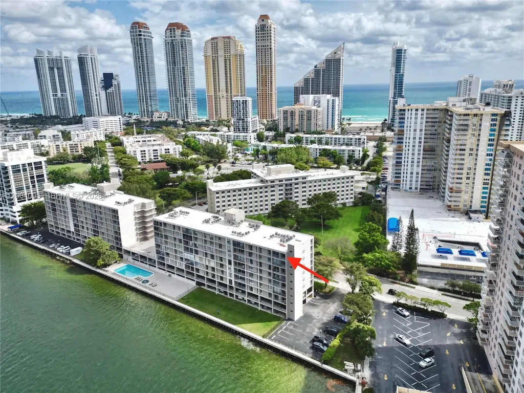 17500 N Bay Road Sunny Isles Beach FL 33160