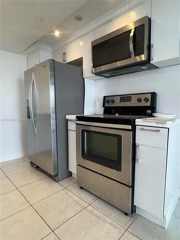 17500 N Bay Road Sunny Isles Beach FL 33160