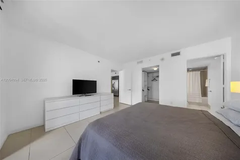 31 SE 6th Street Miami FL 33131