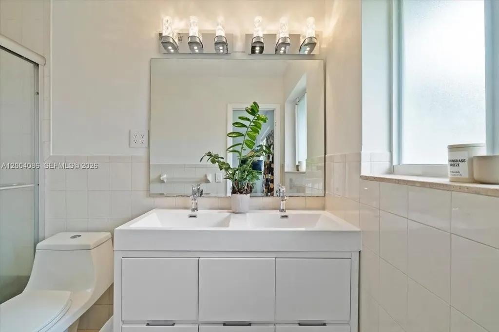 2632 NE 35th Street Fort Lauderdale FL 33306